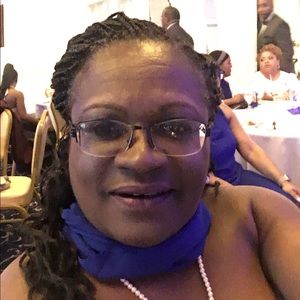 Meet your Posher, Michele